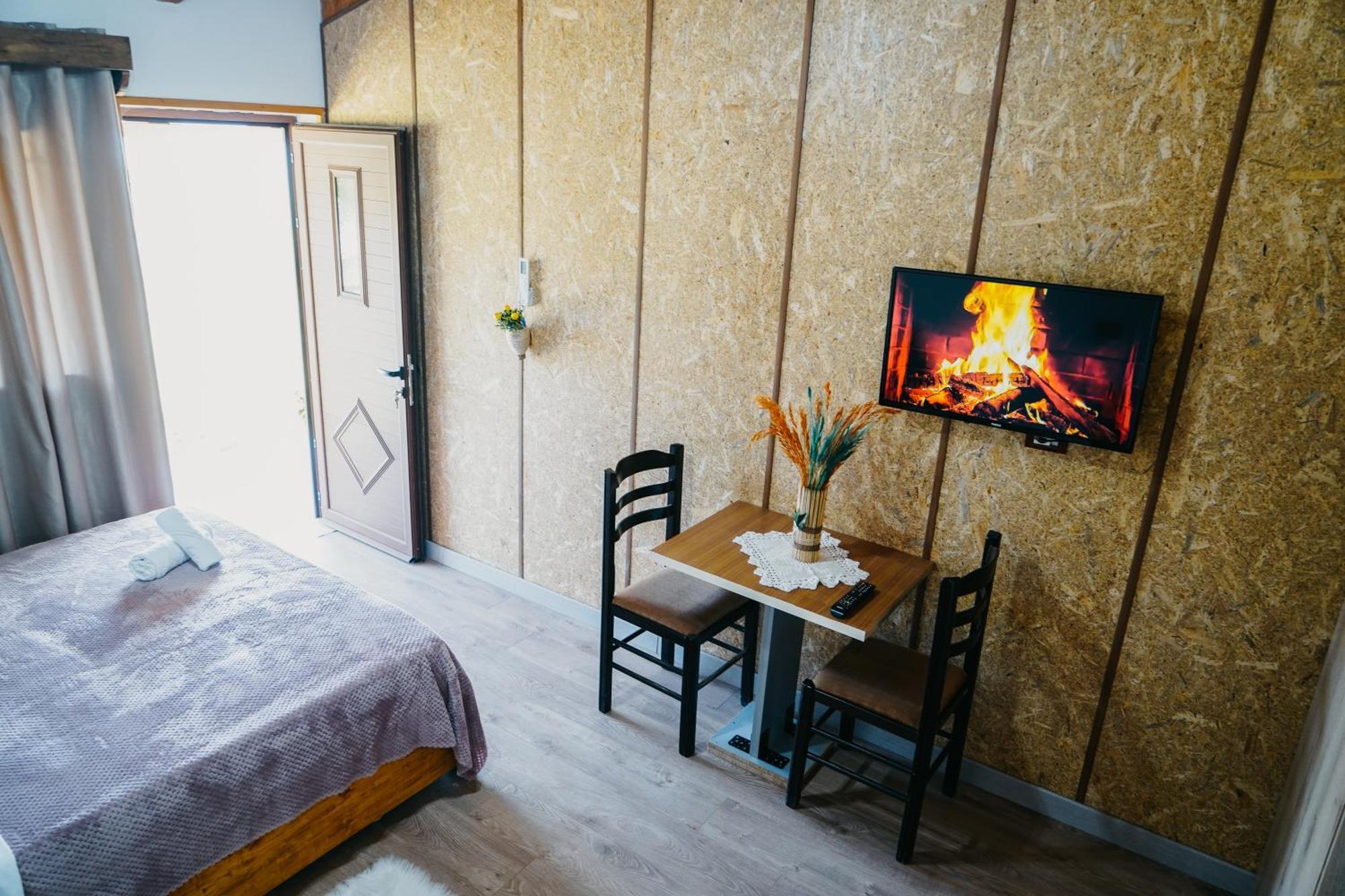 Bujtina Anlu Hotel Nepravishte Luaran gambar