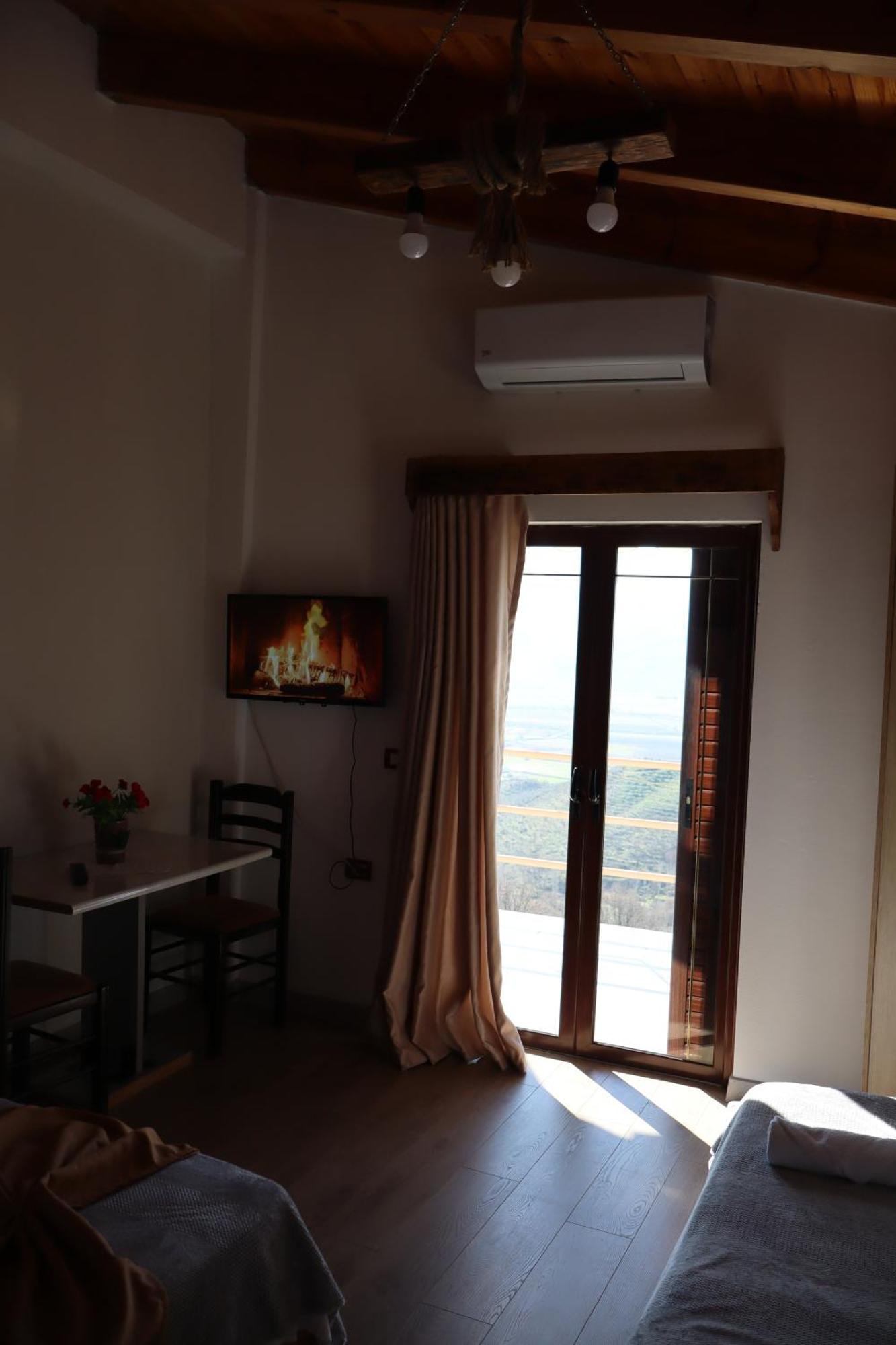 Bujtina Anlu Hotel Nepravishte Luaran gambar