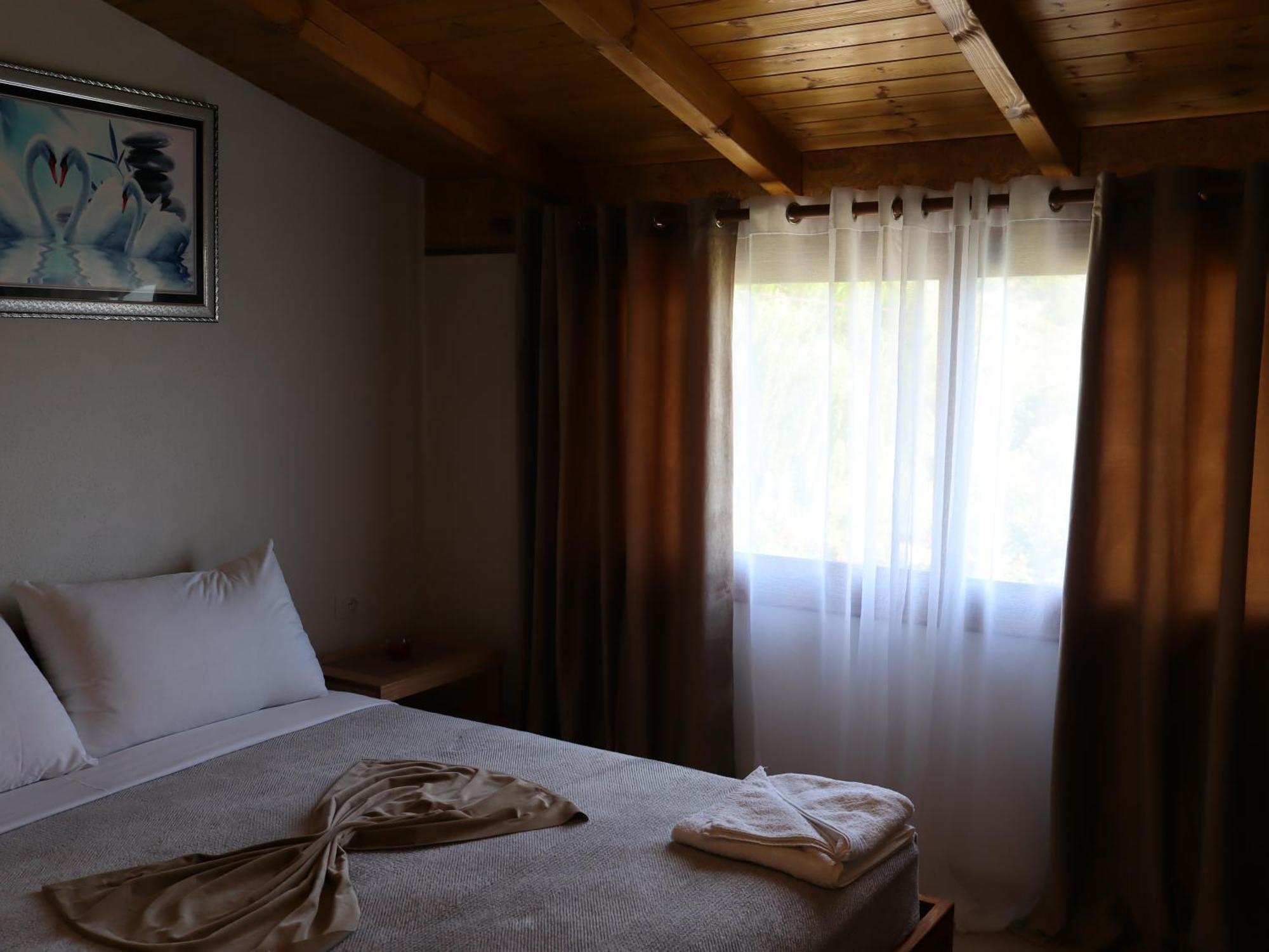 Bujtina Anlu Hotel Nepravishte Luaran gambar