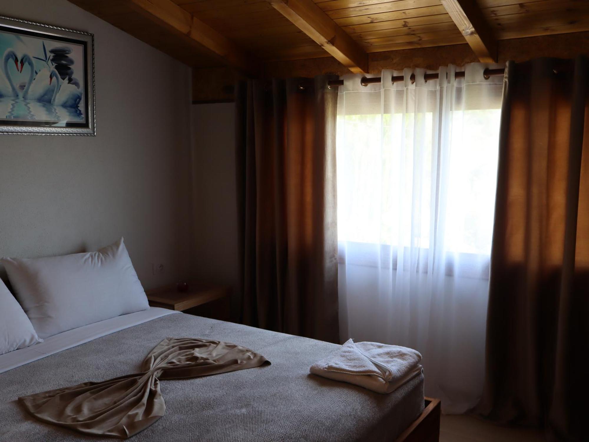 Bujtina Anlu Hotel Nepravishte Luaran gambar