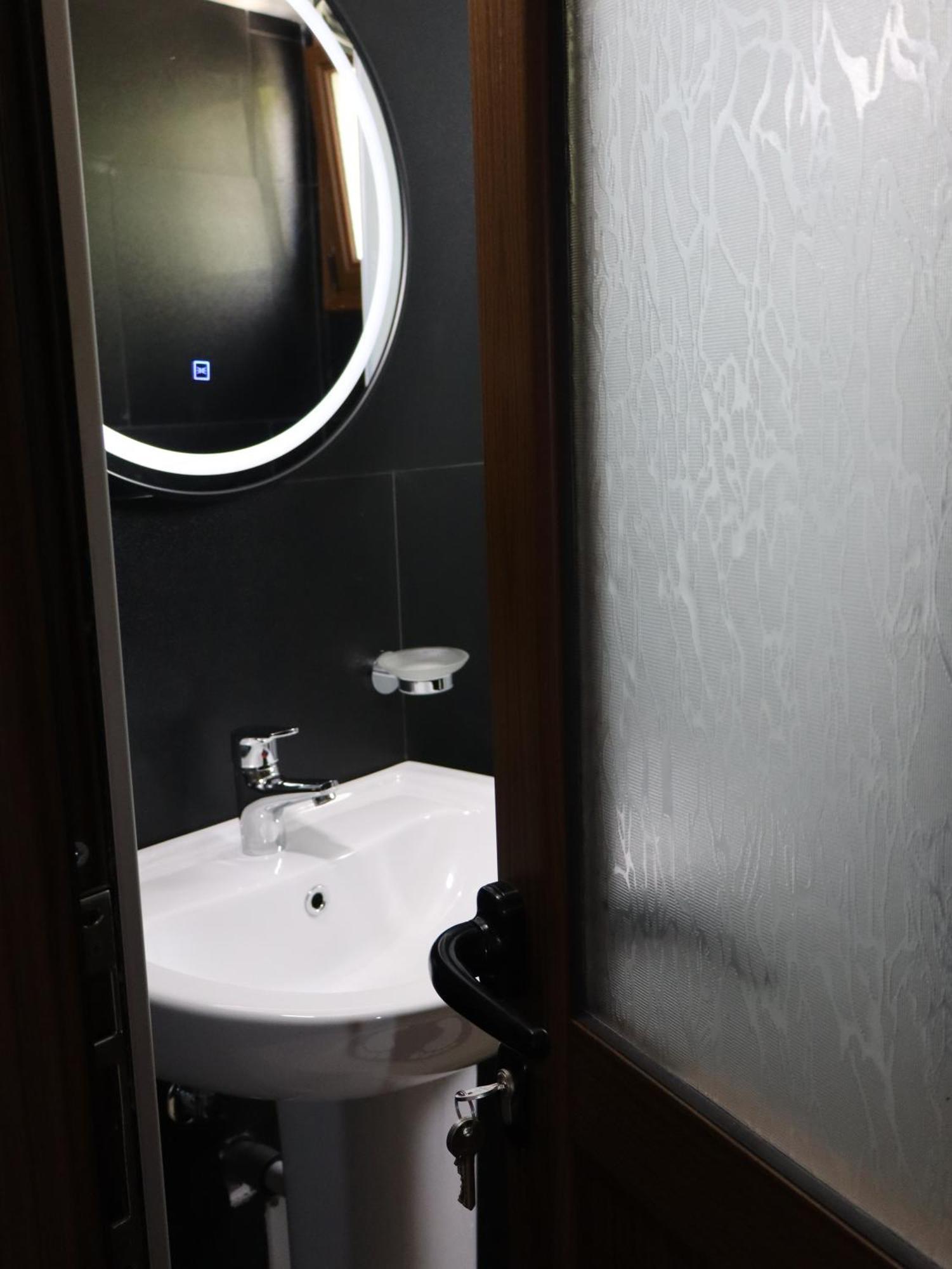 Bujtina Anlu Hotel Nepravishte Luaran gambar